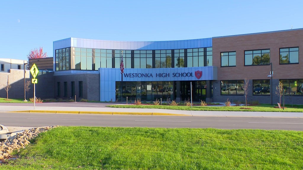 Westonka schools develop AI policymaking group to prepare for evolving technology — WCCO / CBS Minnesota, Richfield Technology news