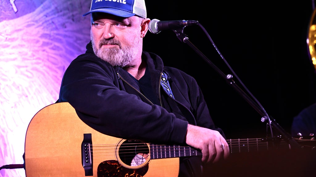 Zac Brown Band founding member raising awareness of ALS with "Hop on a Cure" nonprofit — WCCO / CBS Minnesota, Richfield Community news