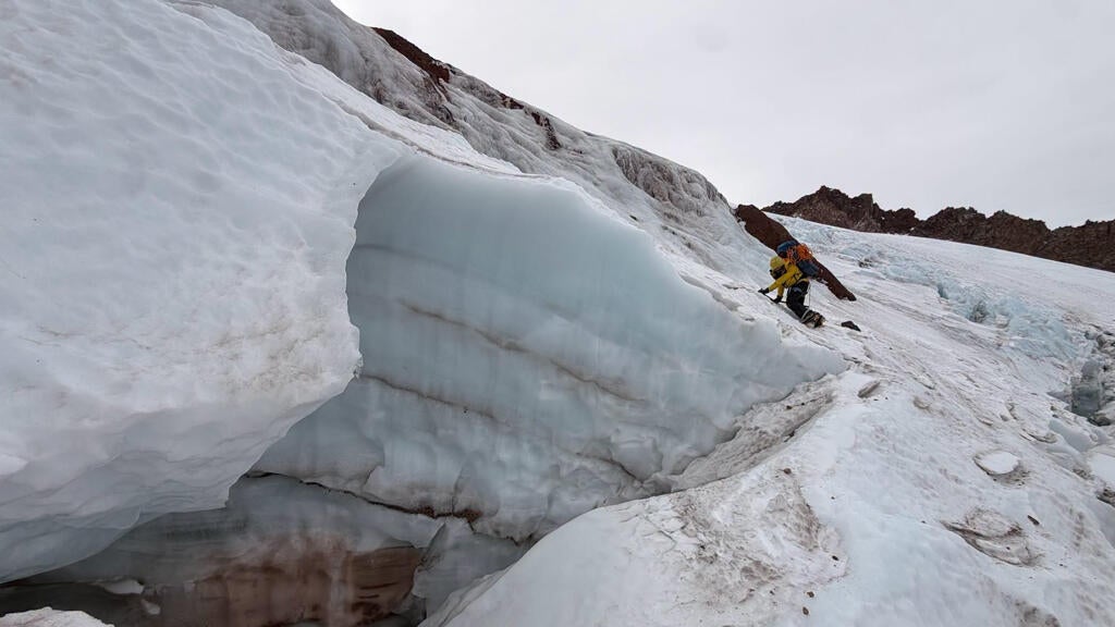 Florida man injured climbing California's Mount Shasta rescued after 2 nights in freezing temps — CBS Bay Area (KPIX), Richfield Health news