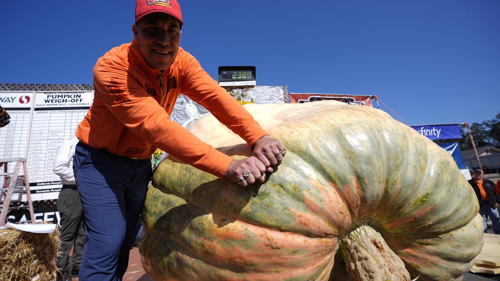 Anoka County pumpkin grower wins California title for 5th time in 7 years — WCCO / CBS Minnesota, Richfield Arts news