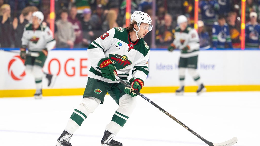 Quinn Hughes has goal, assist in his Vancouver return in Wild's 4-2 victory — WCCO / CBS Minnesota, Richfield Sports news