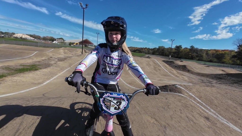 Woodbury BMX world champion continues to outpace competition at 14 — WCCO / CBS Minnesota, Richfield Schools news