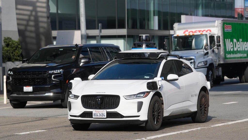 St. Paul City Council approves plan to study impact of robotaxis on workforce, public safety — WCCO / CBS Minnesota, Richfield Technology news