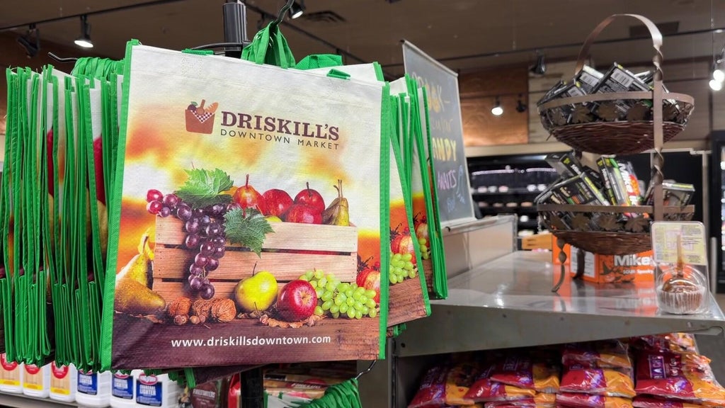 Hopkins grocery store seeks community support amid sales struggles — WCCO / CBS Minnesota, Richfield Government news