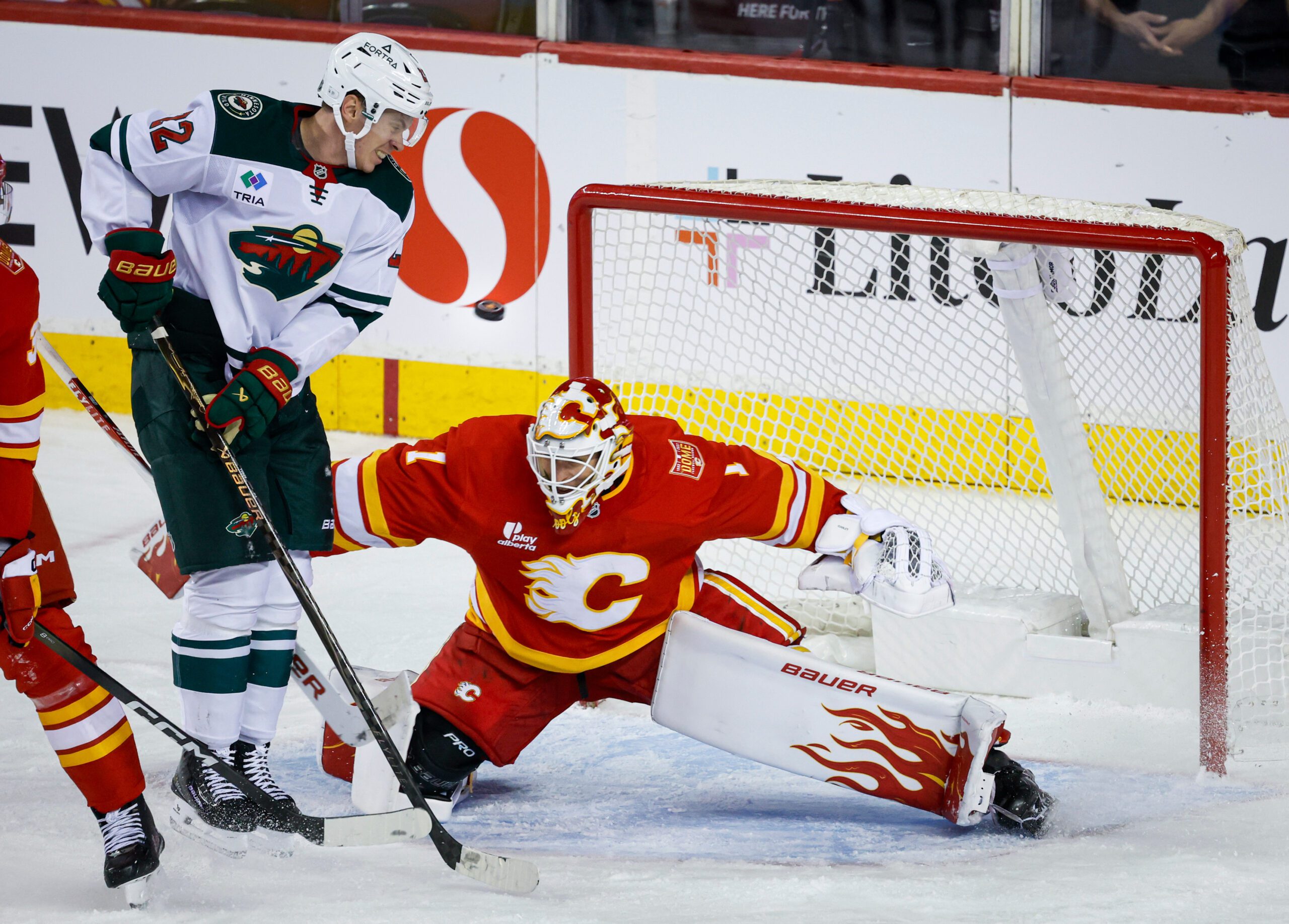 Cooley makes 36 saves in the Flames’ 2-1 victory over the Wild — KSTP 5, Richfield Sports news