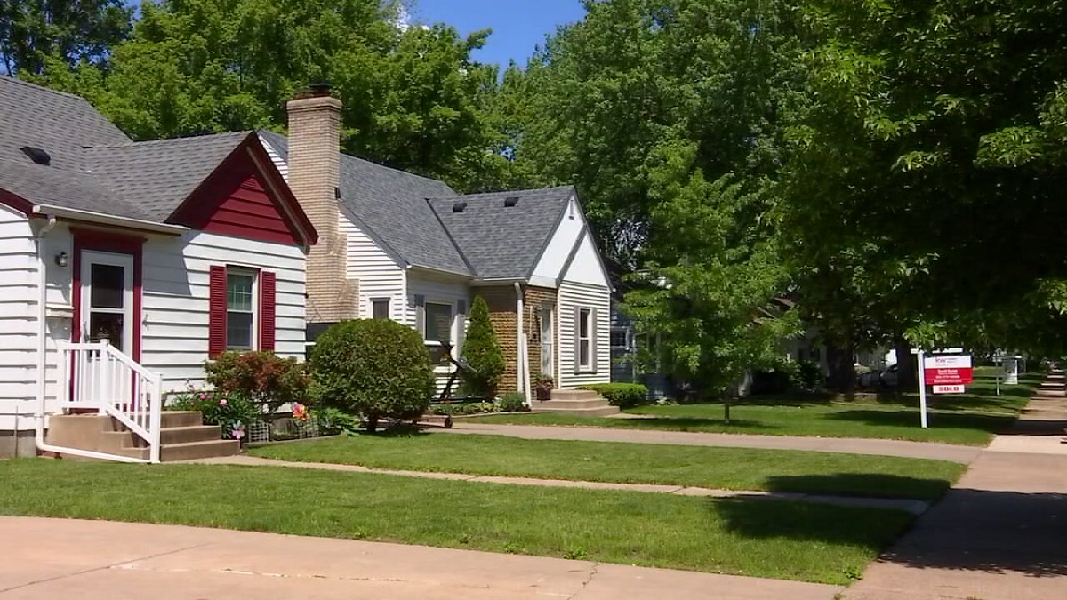 US pending home sales sink near 12-year low as rates top 7%: Report — FOX 9, Richfield Real Estate news