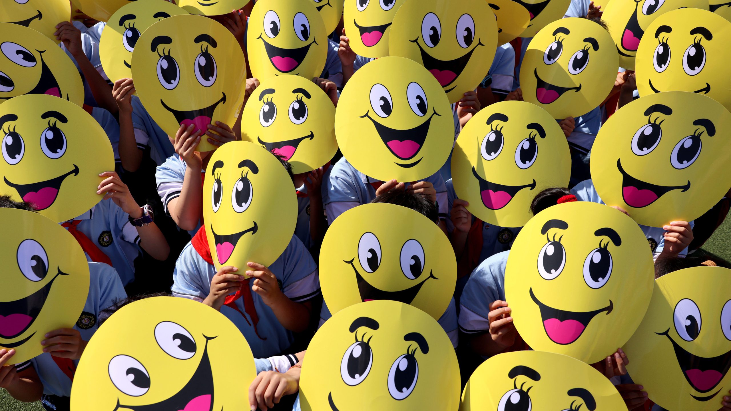 Want to improve your mood and your health? Smile more often, experts suggest — FOX 9, Richfield Health news