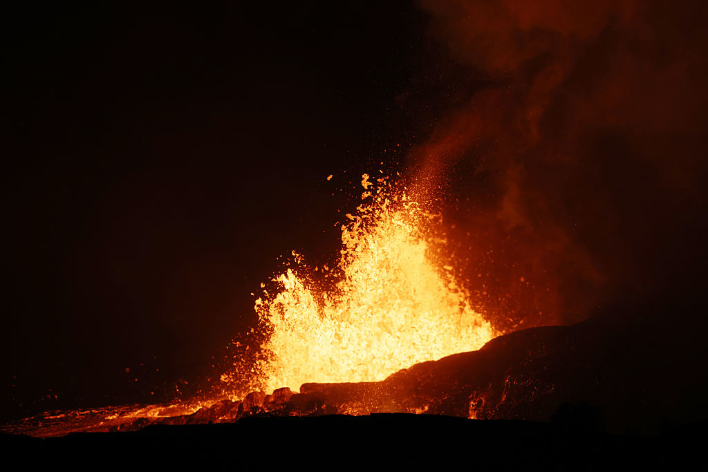 Kīlauea volcano activity prompts trail closures at popular Hawaii national park — FOX 9, Richfield Schools news